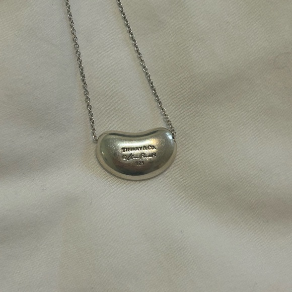 Tiffany & Co. Elsa Peretti®
Bean® design Pendant - Picture 7 of 7